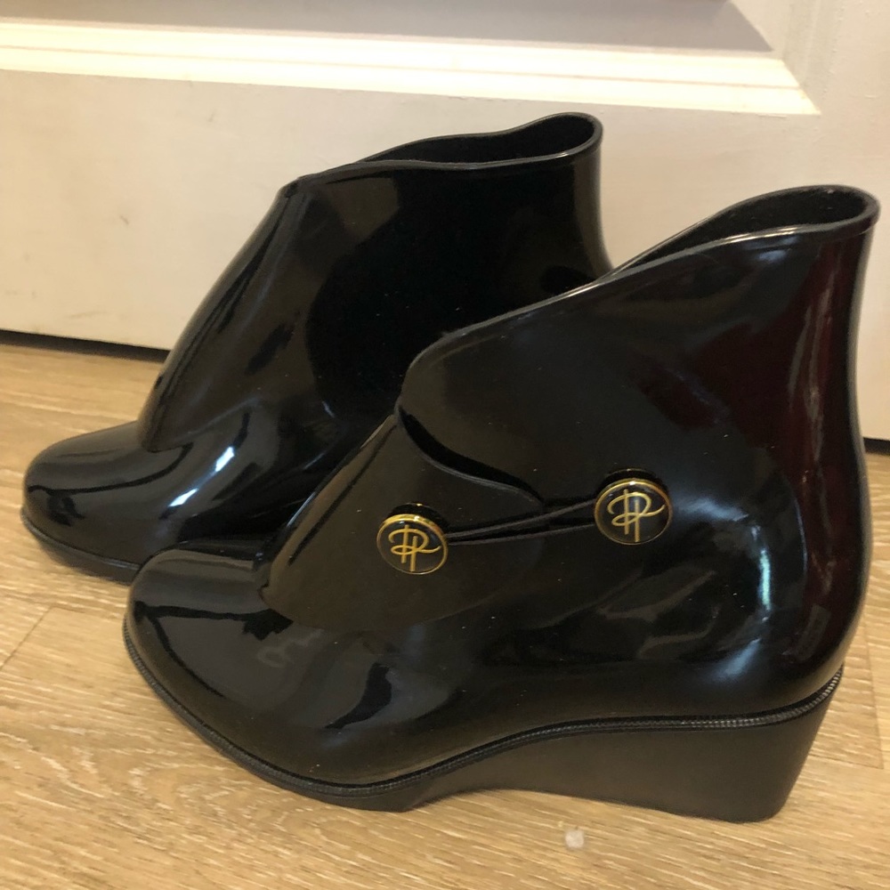 Patten place ladies shoe covers size small